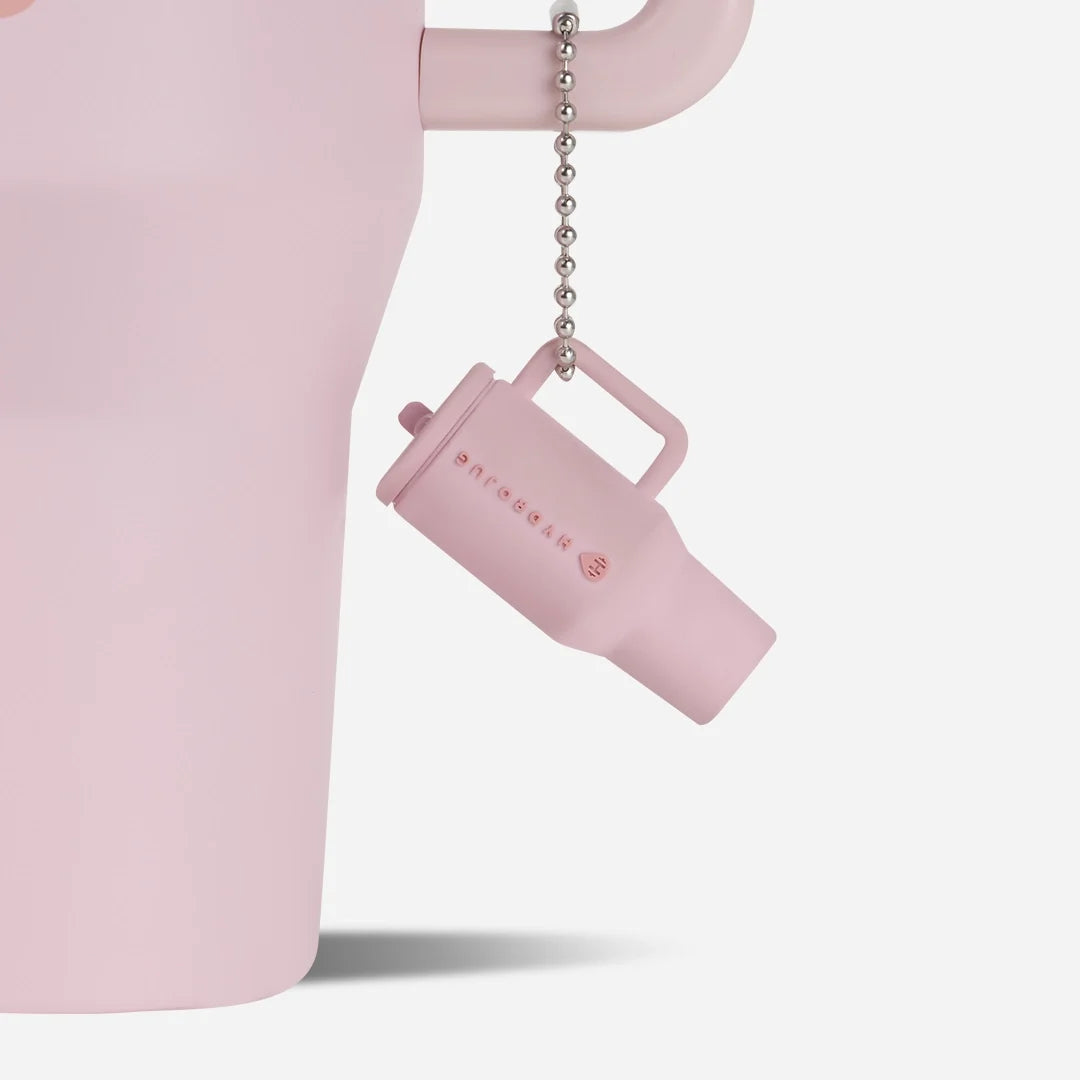 traveler-keychain-b2 Web-TravelerKeychainPhotos-PinkSand2.webp